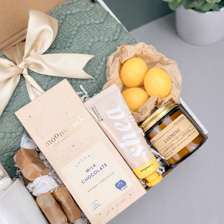 Valentine’s Cozy Comfort Gift Box – Blanket, Mug, Chocolate, Cocoa & Sweet Self-Care Treats for Her Right