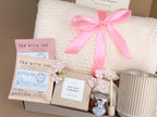 Birthday Gift Box for Mom – Cozy Blanket Mug Candle Set 4