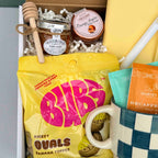 Blue Serenity Handmade Gift Box – Cozy Set with Notebook, Honey, Jam, Tea & Ceramic Mug 7782