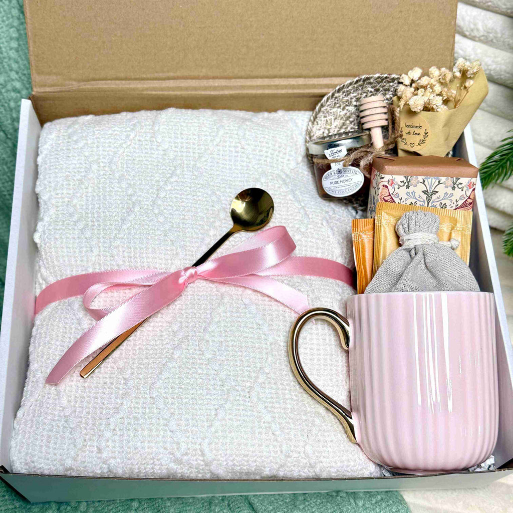 Caramel Glow Gift Box – Cozy Blanket, Mug, Tea & Sweet Comfort Set