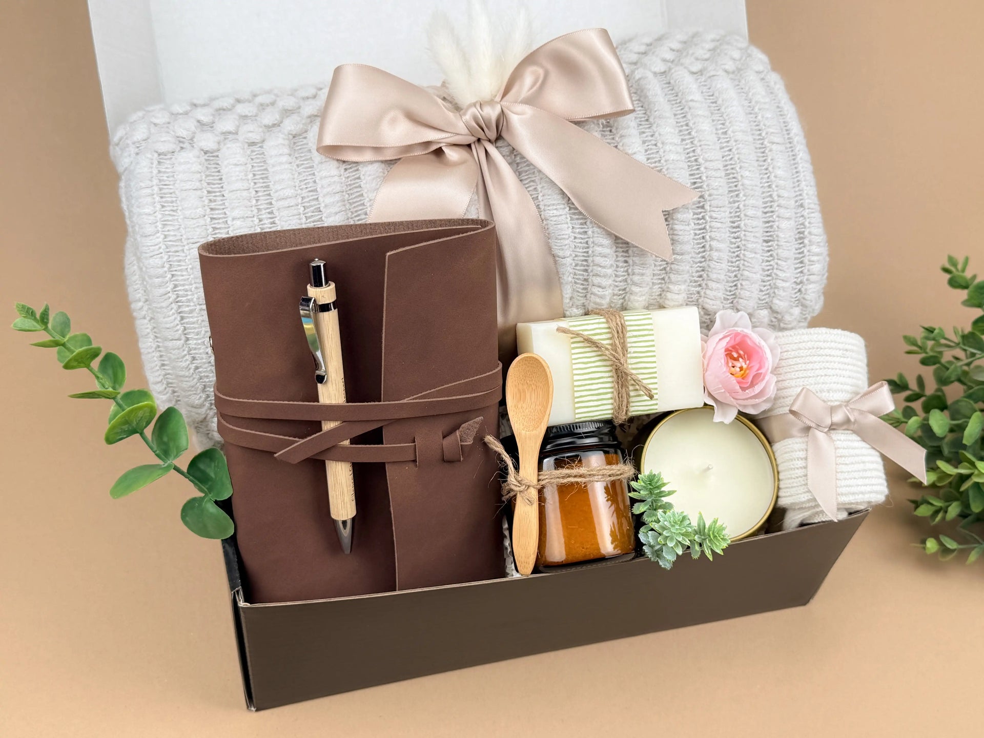 Everything Gift Box for Him – Leather Notebook, Candle, Bath Salts, Throw Blanket, Lemon Soap, Cozy Socks