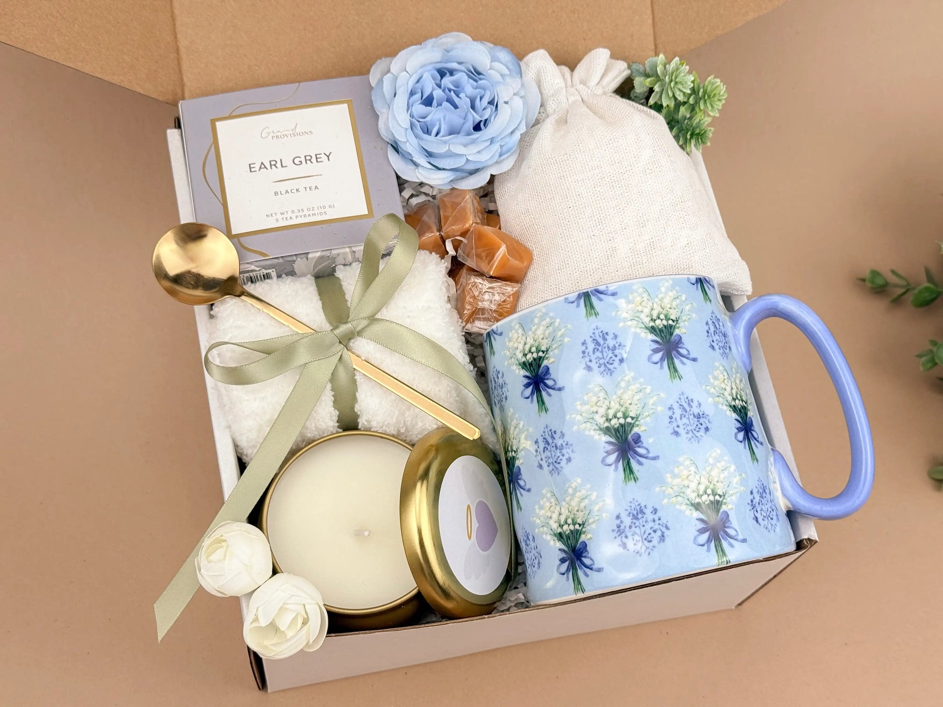 Gratitude & Comfort Gift Box for Her – Mug, Socks, Tea, Candle & Caramel Treats