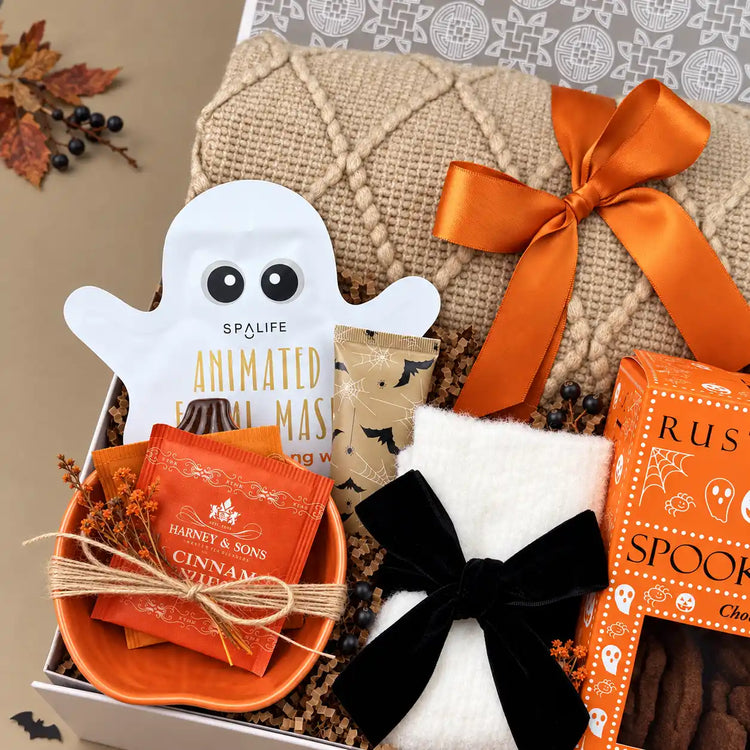 Spooky Self-Care Gift Box: Halloween Comfort for Women 2