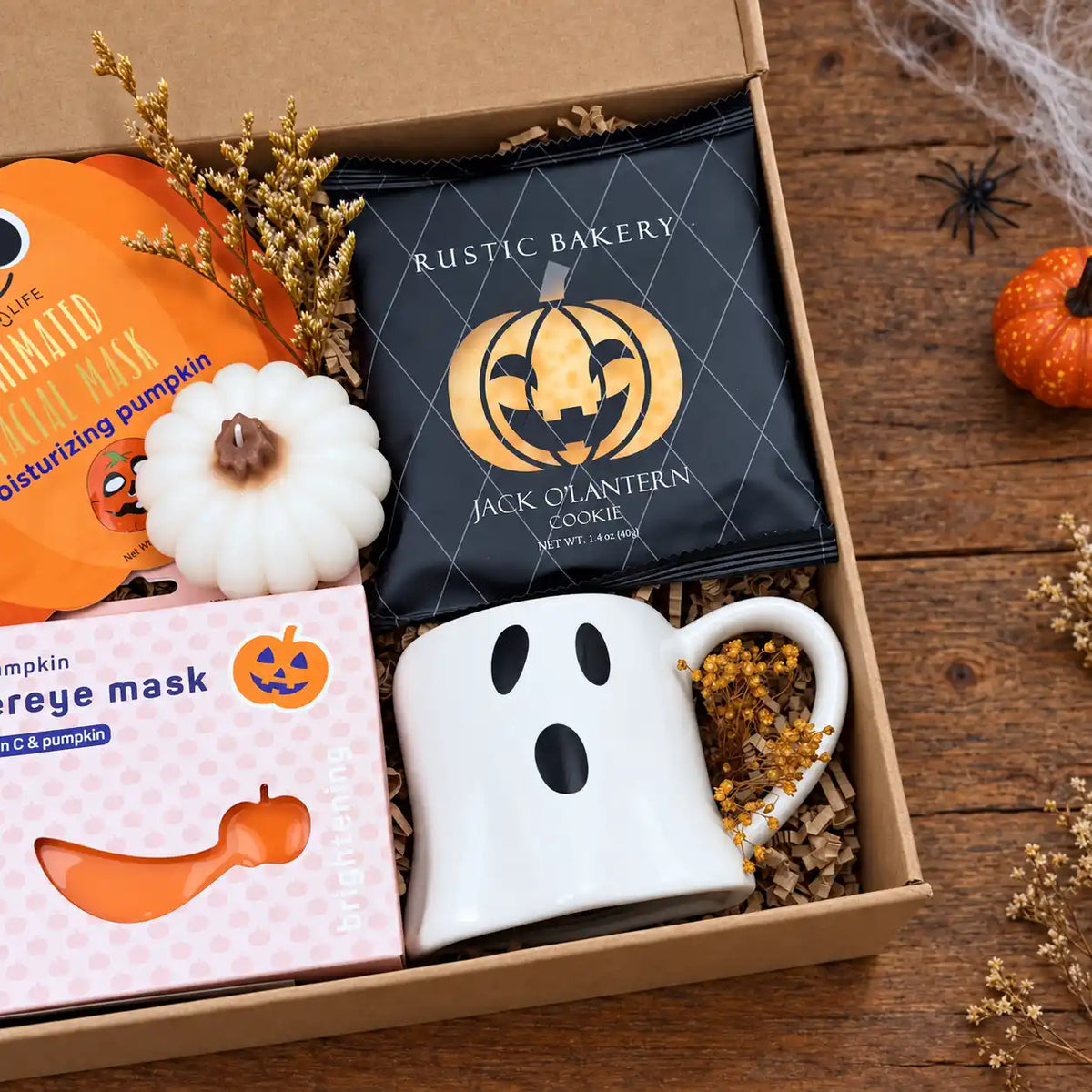 Women's Halloween Gift Basket: Cozy Fall Treats 3