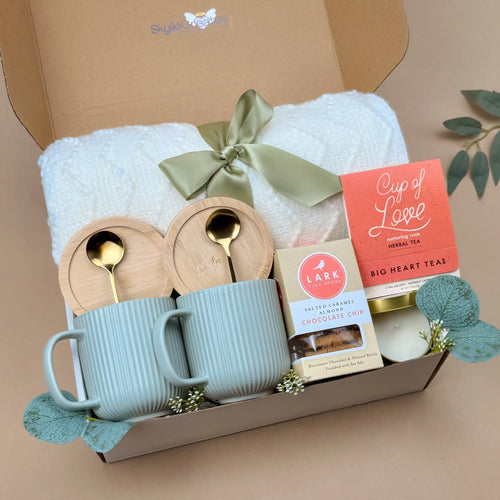 Housewarming Gift Basket – Blanket, Tea & Home Accents 2