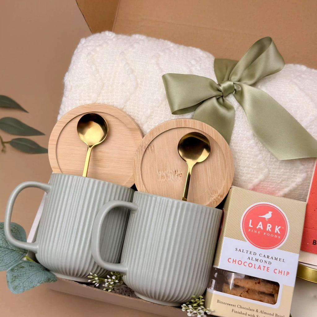 Housewarming Gift Basket – Blanket, Tea & Home Accents 5