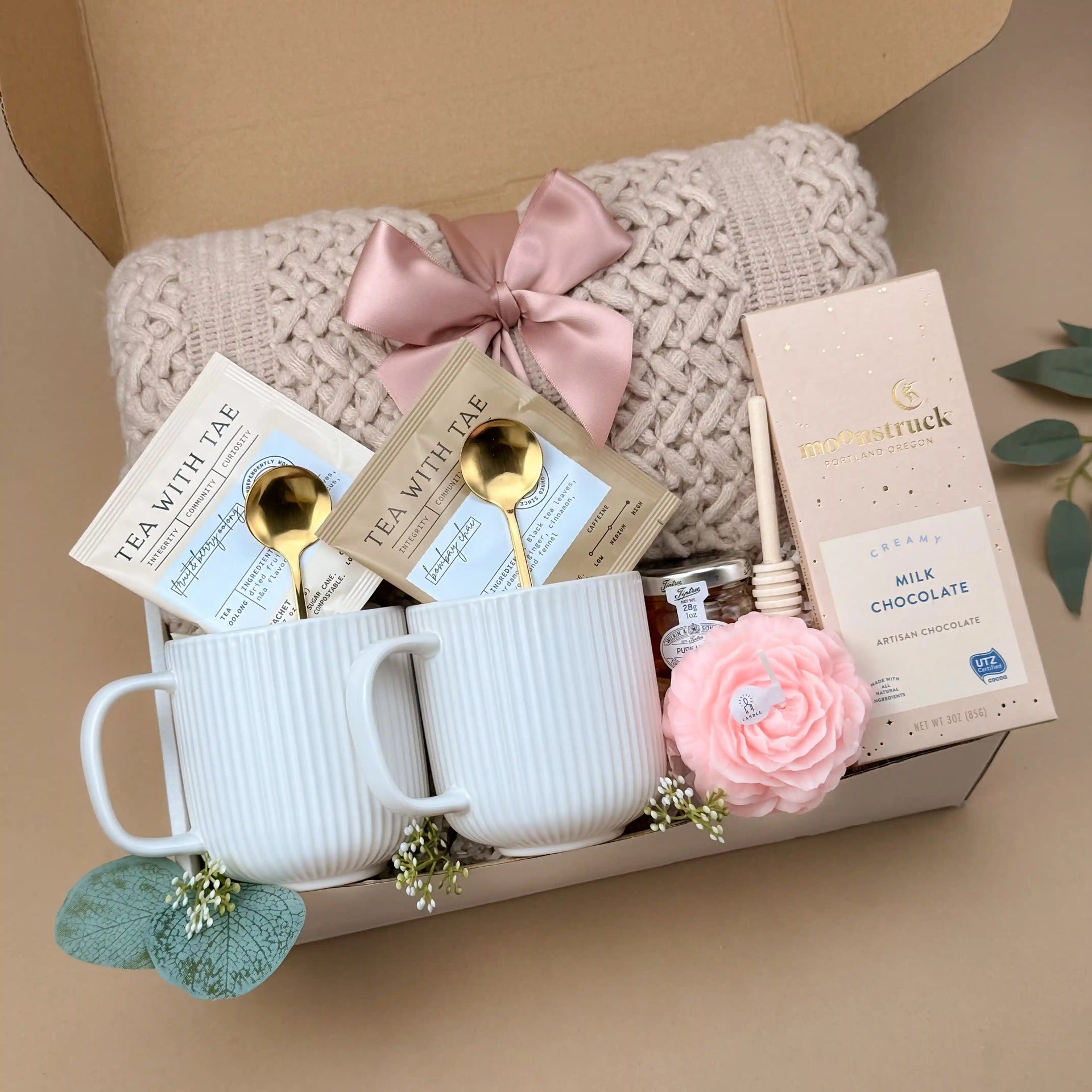 Welcome Home Gift Box – New Housewarming Gift Set