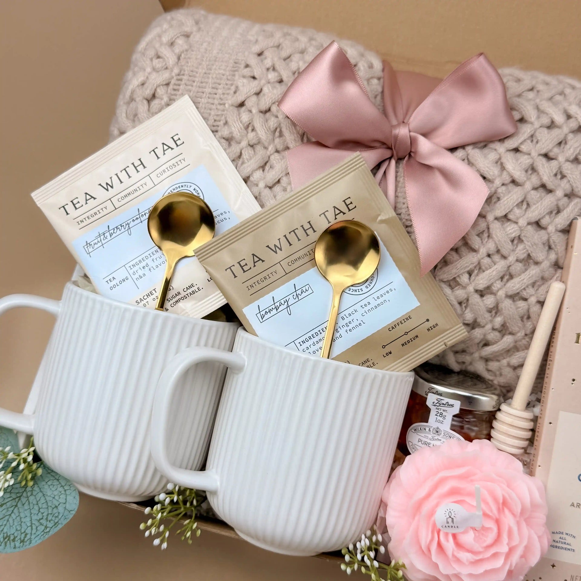 Welcome Home Gift Box – New Housewarming Gift Set 2