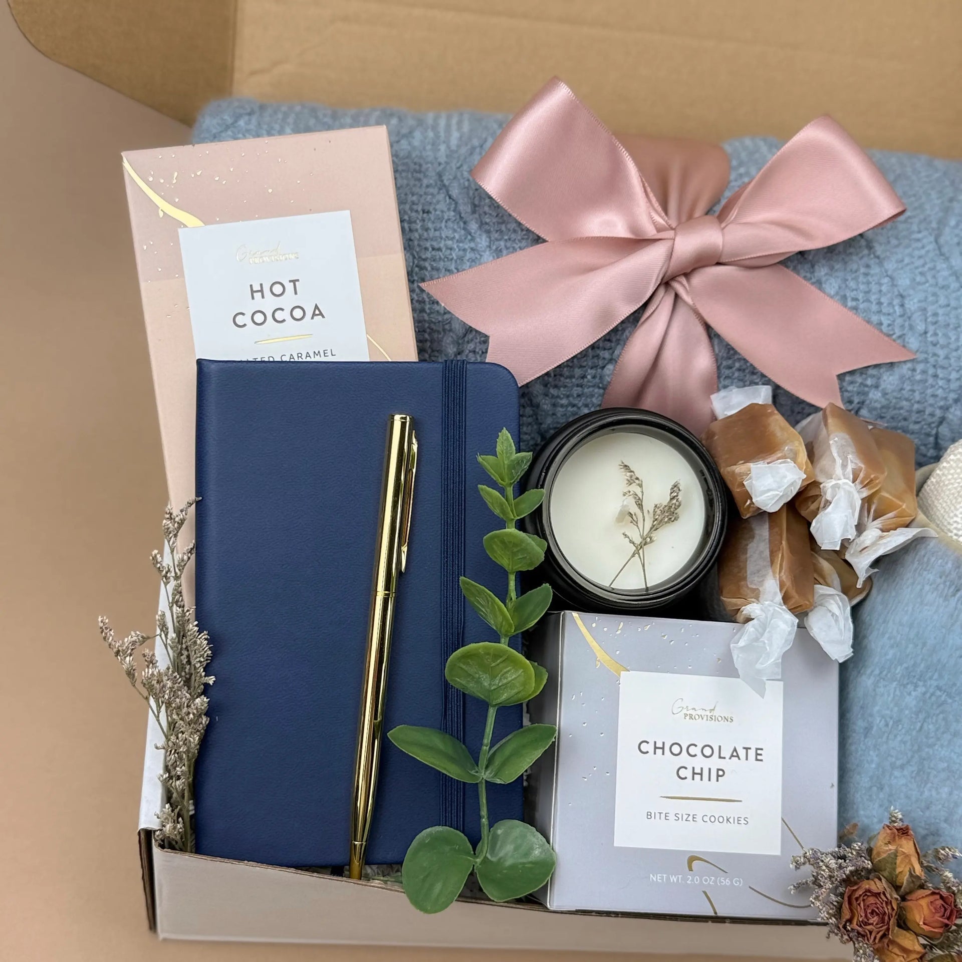 Gentleman's Cozy Retreat Gift Box for Him | Luxury Relaxation Set | Stylish Self-Care Birthday & Anniversary Gifts for Men Image 4