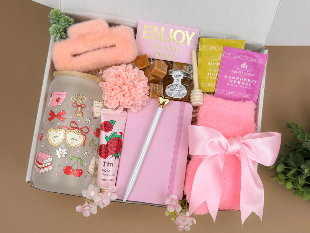 Cozy Moments Gift Box – Handmade Self-Care Set with Tumbler & Tea Image 4