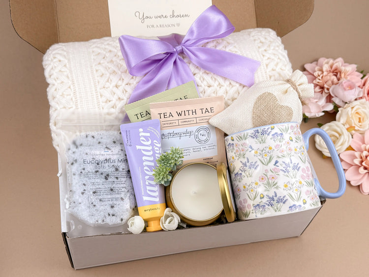Lavender Relaxation Gift Basket – Cozy Blanket, Spa Gift Basket & Calming Bath Salts