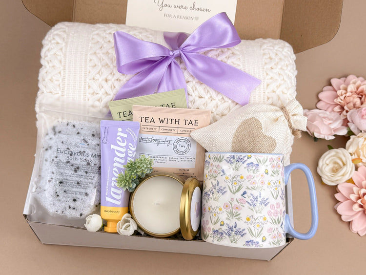 Lavender Relaxation Gift Basket – Cozy Blanket, Spa Gift Basket & Calming Bath Salts 