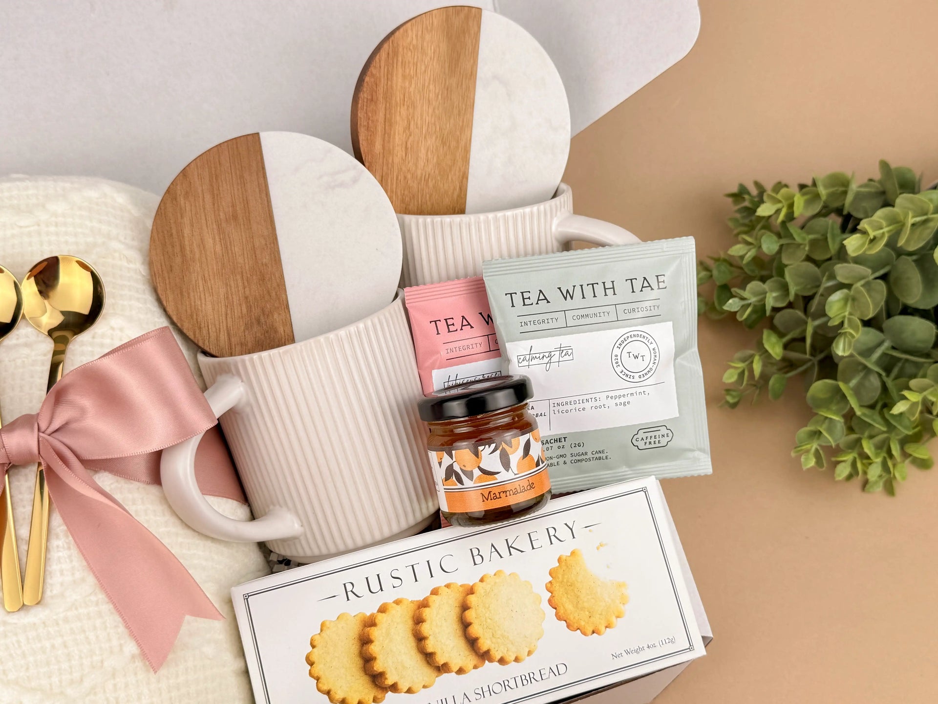 Luxury Couples Gift Set – 50x60 Cozy Blanket, 2 Ceramic Mugs, 2 Gold Spoons, Tea & Shortbread – Elegant Wedding or Anniversary Gift Box for Two 4