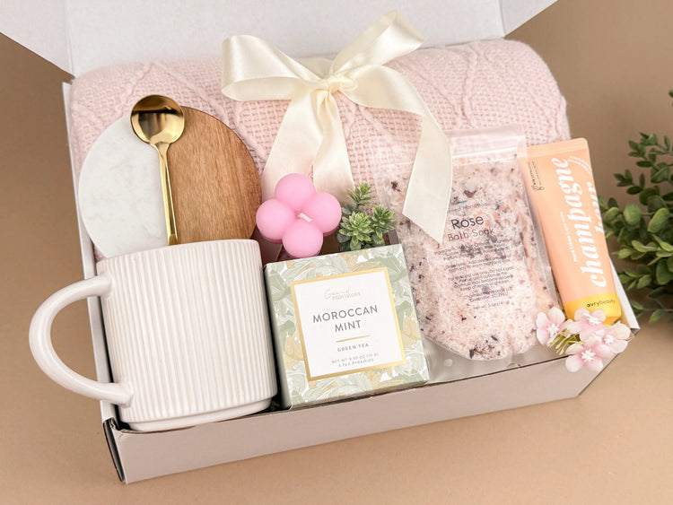 Moms Spa and Tea Gift Box with 50x60 Blanket, Mug and Gold Spoon – Luxury Self Care Birthday Gift for Women or Mothers Day