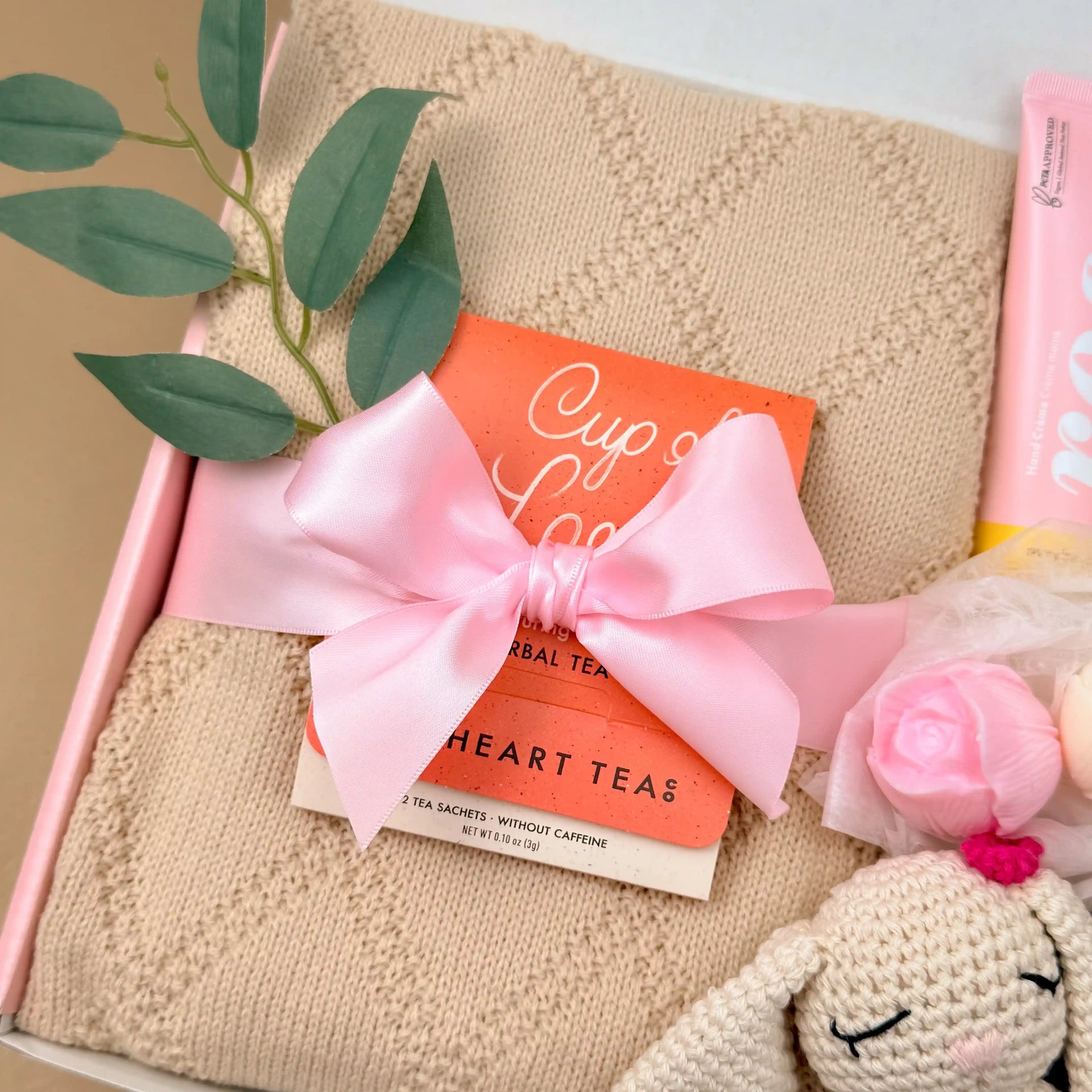 New Mom Gift Box | Baby Shower Gift for Her 2