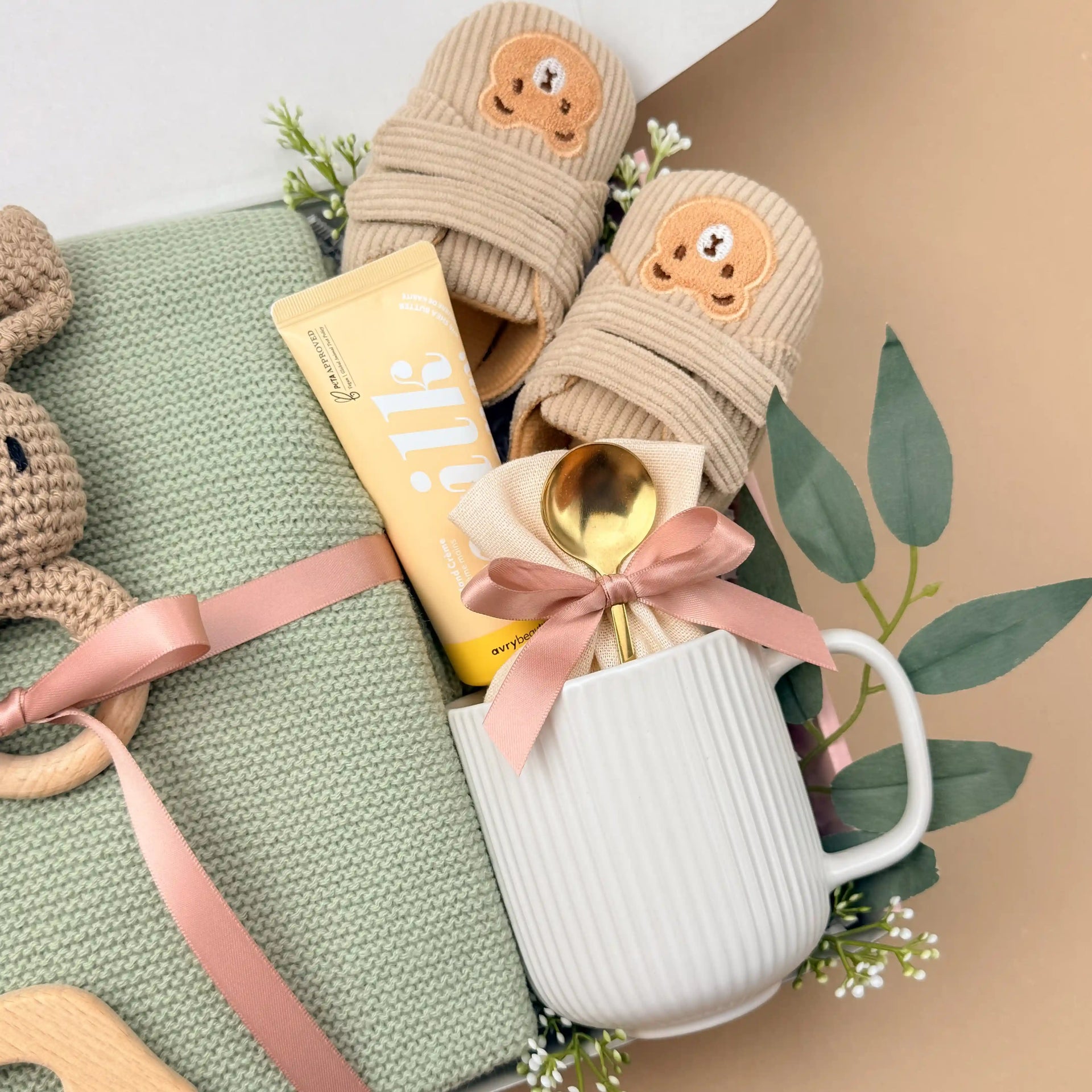 New Mom Gift Box | Postpartum Care Package 2