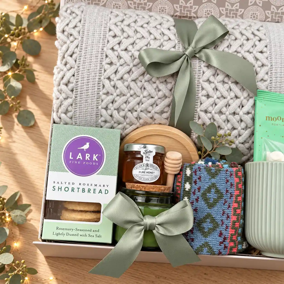 Personalized Holiday Comfort Gift Box for Men 2