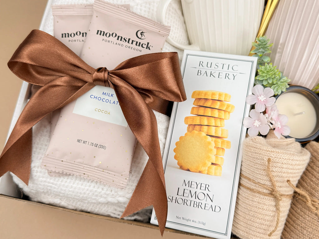 Premium Cozy Couple Gift Box – Warm Moments Together 4