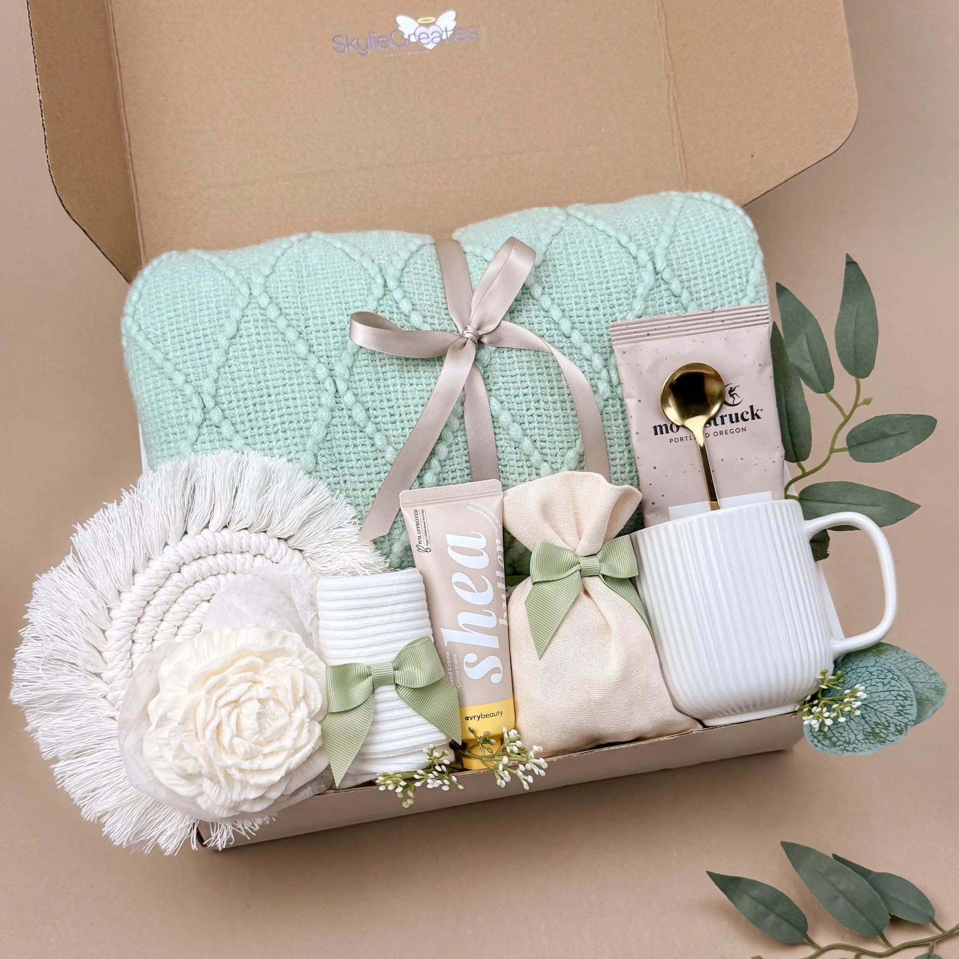 Pampering Hug in a Box with Blanket