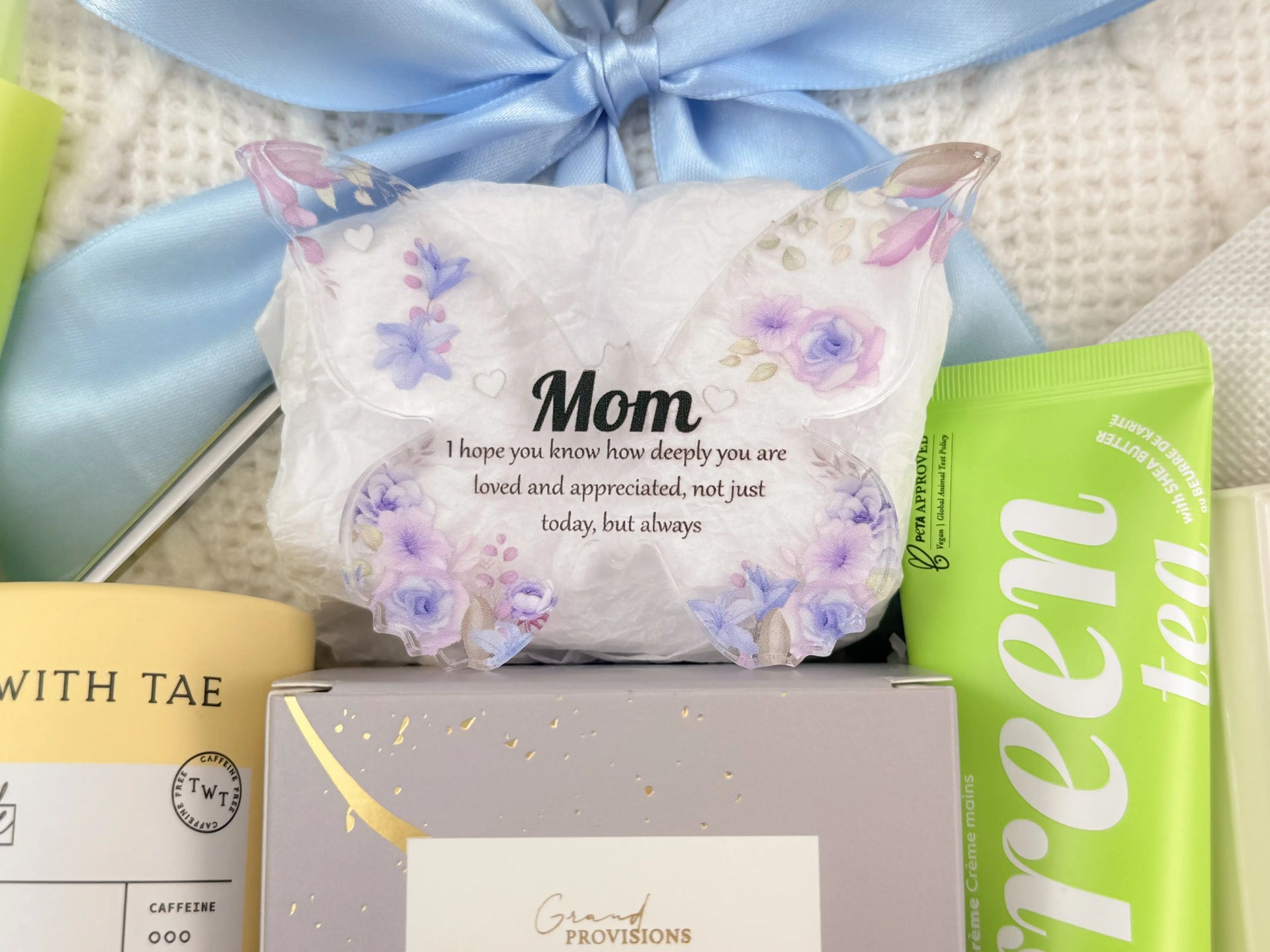 Warm Hug Gift Box for Mom – Blanket Mug Candle Honey Cookies 5