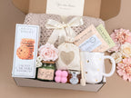 Warm Moments Relaxation Gift Box – Blanket, Mug, Salted Caramel Cookies, Tea, Honey, Bath Salts, Scented Candle 4