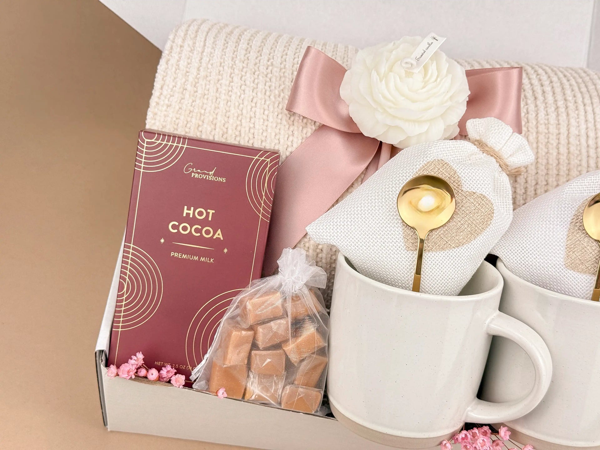 Welcome Home Gift Box – Luxury Housewarming Gift Set With Cozy Essentials 3