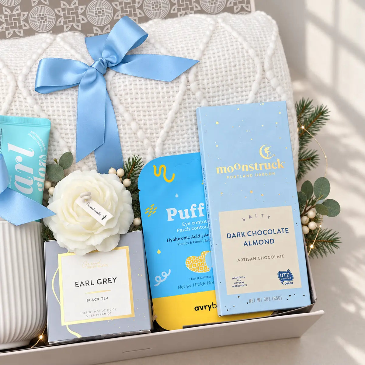 Women's Holiday Gift Box | Cozy Comfort & Care 3