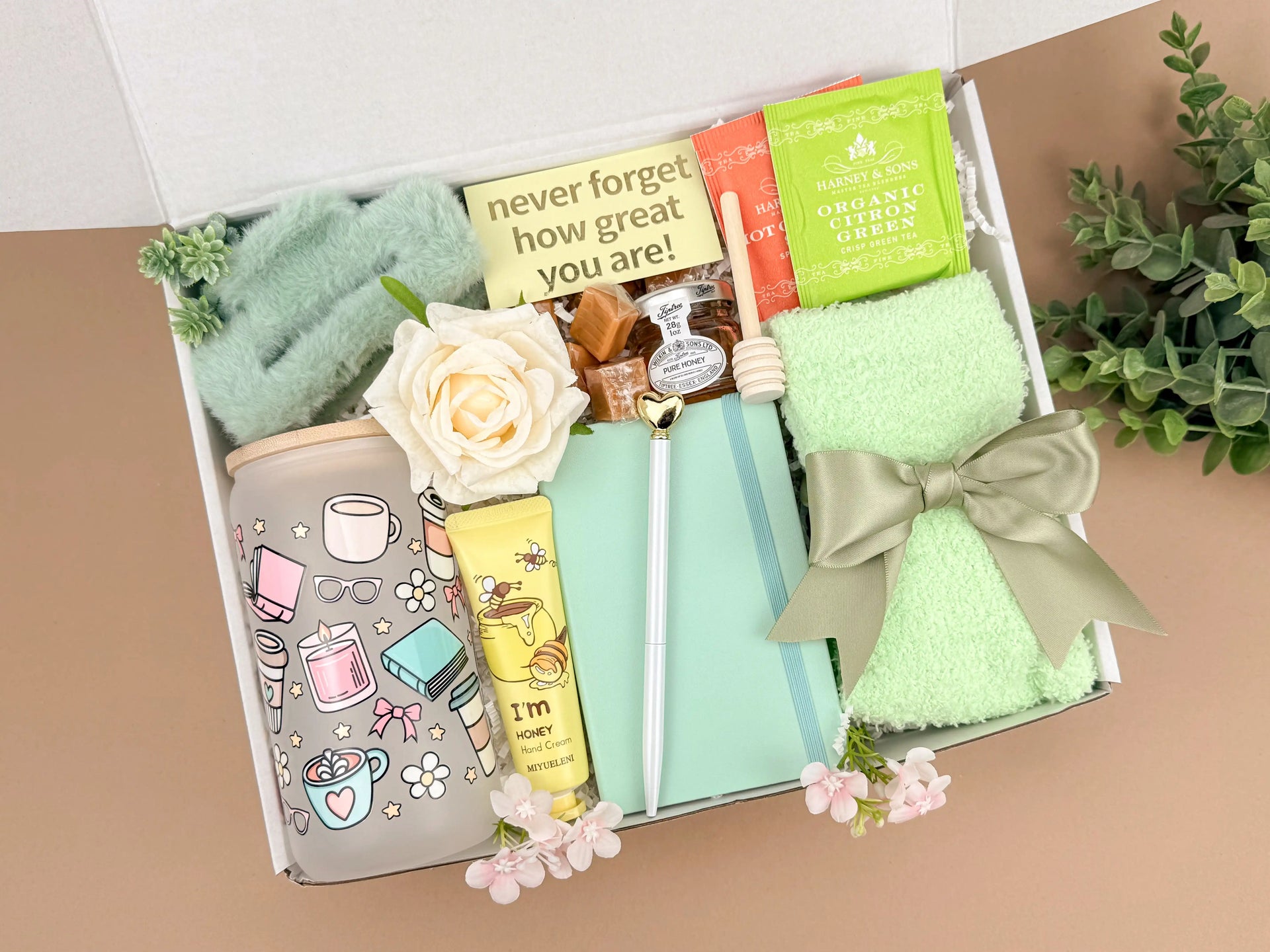 Fresh Calm Gift Box for her – Cozy Self-Care Set with Tumblers & Tea, Perfect for Relaxation